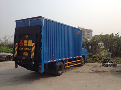 貨車尾板操作標準，確保安全與高效運輸?shù)年P鍵步驟