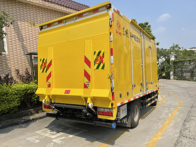 微型貨車(chē)尾板多少錢(qián)？影響價(jià)格的三大因素解析